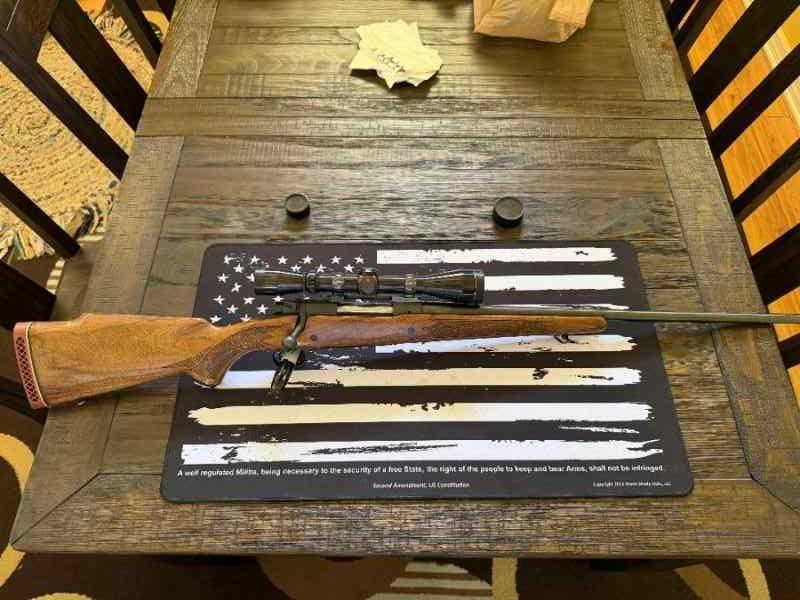 1966 Winchester model 70, 300 WIN MAG w/Leupold