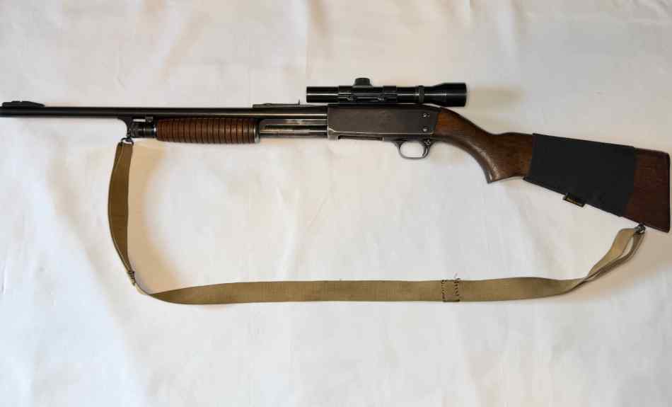 Ithaca Model 37 Deerslayer Featherlight – 20 Gau