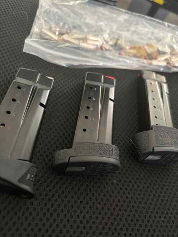 Smith &amp; Wesson MP shield Plus mags all original